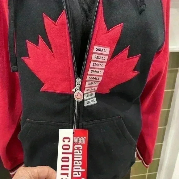 It’s Fun To Canadian Full Zip Hoodie Sweatshirt Women’s S/P New with tags . - Picture 5 of 6